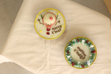 Load image into Gallery viewer, Christmas Tin Cake [Fresh]
